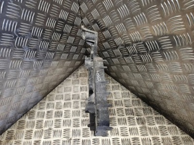 Volkswagen passat b6 2006 основание / корпус аккумулятор фото №1