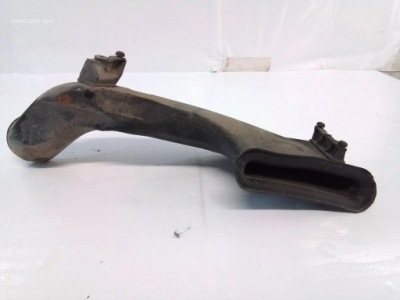 Opel zafira b труба воздухозаборник воздуха 55351756 фото №1