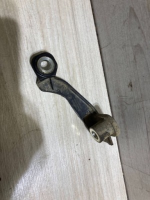 Ford transit custom 2017 кронштейн защита 2.0 d двигателя фото №1