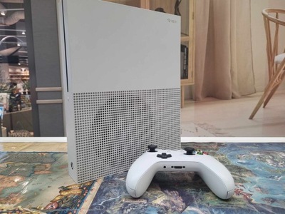 KONSOLA XBOX ONE S 1 TB