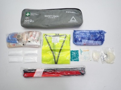 Аптечка треугольник предупредительный renault captur 18r фото №1