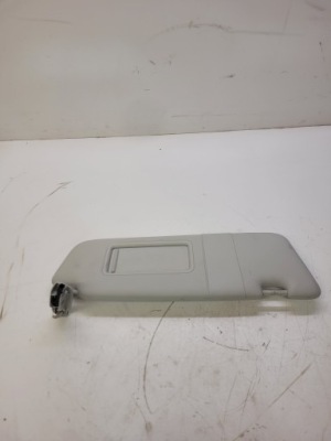 Защита солнцезащитная правая audi a4 b8 8k0857552f 8s0 фото №1