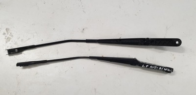 Рычаг дворники audi a1 8x 2010- фото №1