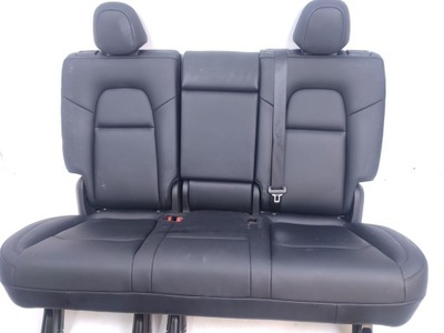 Заднє сидіння задня tesla model y 2019- long range фото №1