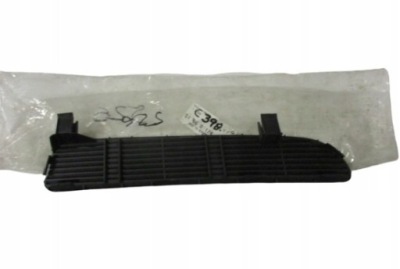 Bmw e38 решітка полиця задня права фото №1