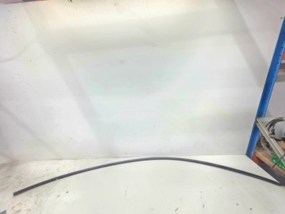 Молдинг кузовна права audi a4 b8 sedan 8k5853704 mat матова фото №1