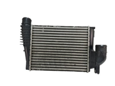 Citroen оригинальный номер p9806562180 радиатор воздуха фото №1