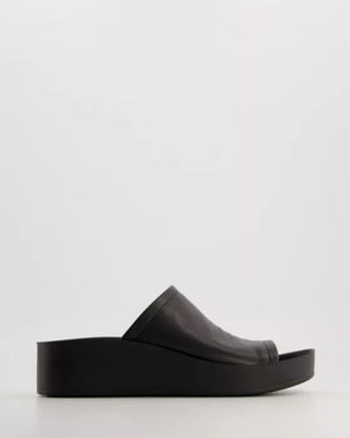 VENEZIA KLAPKI 012494 BLACK - r 37