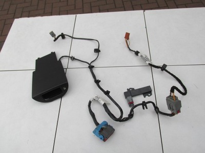 Джгут підлокітник aux in kuga mk1 2009 rok фото №1