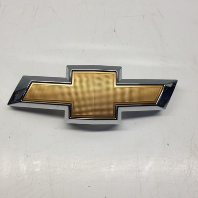 EMBLEMA INSIGNIA PARTE DELANTERA CHEVROLET CAMARO SS 23269466  