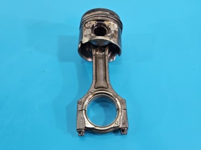 Поршень шатун bmw f30 2.0d 184km фото №1