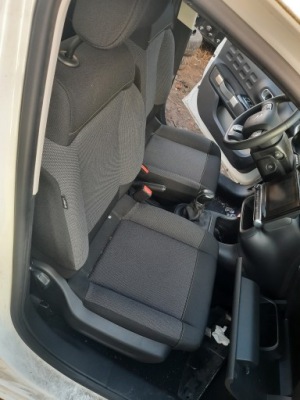 Citroen c3 iii сиденье правый eu фото №1