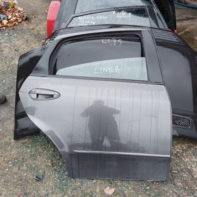 Fiat linea двері праве задні з молдинг фото №1