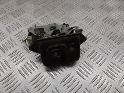 Замок кришки багажника subaru forester фото №1