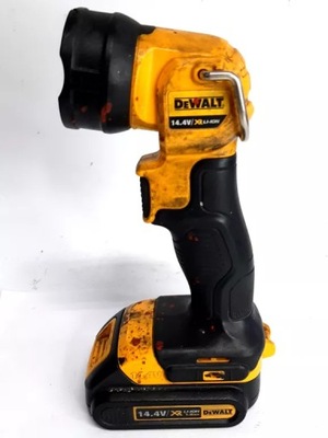 LATARKA AKUMULATOROWA DEWALT DCL030