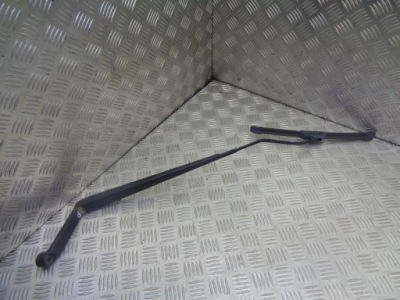 Важіль двірники перед правий suzuki sx4 фото №1