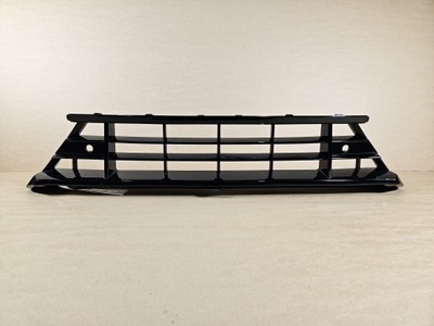 Середня решітка бампера volvo xc60 ii 2021- r-design pdc фото №1