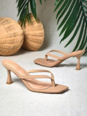 Shein BEŻOWE KLAPKI OBCAS PR1 qeh 38,5