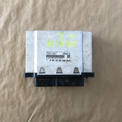 Модуль блок керування бортовий комп'ютер двигуна vw 04e907309af фото №1