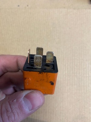 Реле bmw e30 e34 e38 e36 e46 e39 1378238 фото №1