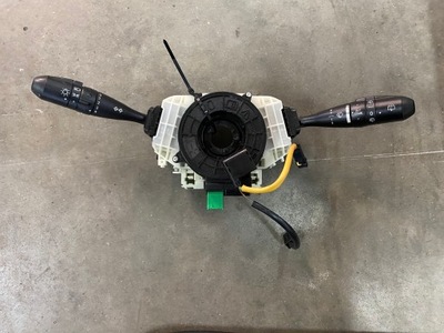 Mitsubishi colt vi переключатель комбинированный mr986420 фото №1