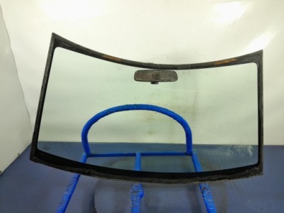 Suzuki swift mk7 стекло лобовое передняя фото №1