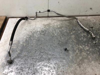 Шланг кондиционера audi q3 8u 8u0820743c фото №1