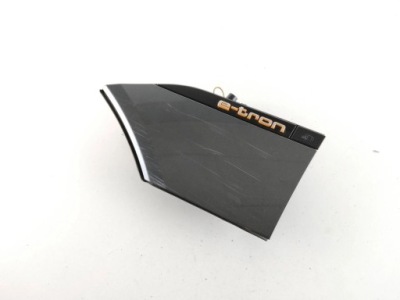 2022 audi e-tron кришка роз'єм заряджання фото №1