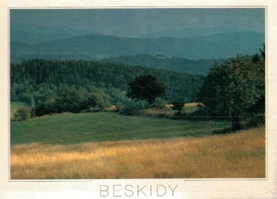 Pocztówka Beskidy widok ze zboczy Czarnej Góry