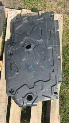 Peugeot 5008 ii защита подвеска задняя 9809532180 фото №1