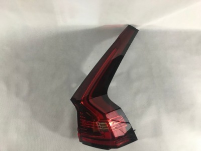 Volvo v90 lift 20- лампа задняя правая led 31655869 фото №1