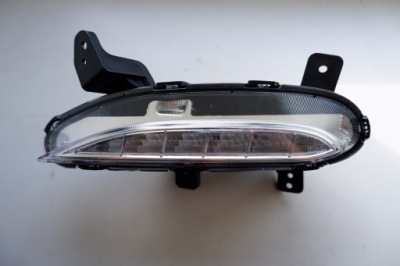 Hyundai i30 противотуманная фара левый led 3 контакты 92207s0000 фото №1