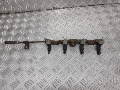 Молдинг впрыскная toyota corolla e12 1.4 vvti фото №1