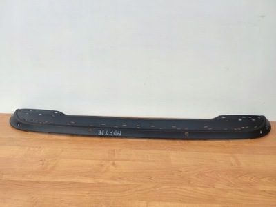 Mercedes c-klasa w205 спойлер молдинг бампера задняя фото №1