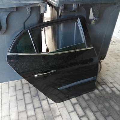 Дверь задние задняя правое renault megane iv hb комплект фото №1