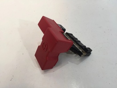 Nissan leaf ii 2019 клема plus плюсова запобіжник фото №1