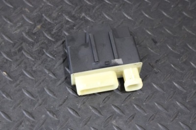 Реле модуль вентиляторов peugeot 3008 ii 2 9801916680 фото №1