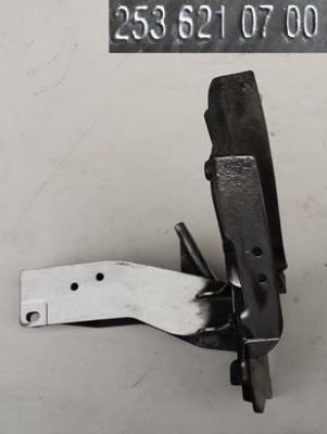 Кронштейн поперечина левый mercedes glc x253 2536210700 фото №1