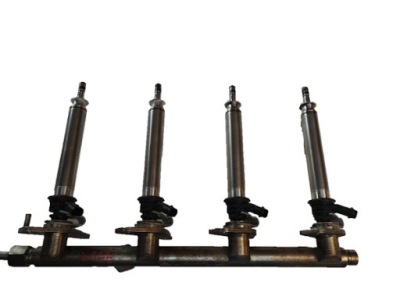 L145 молдинг упорскування 1.6 a2700701400 a2560700187 фото №1