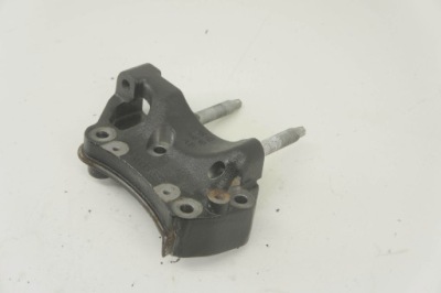 Gp469 ford focus mk4 1.5d кронштейн двигуна фото №1