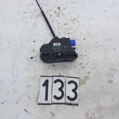 Nissan almera n15 замок левый задняя фото №1