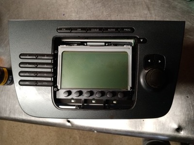 Seat toledo iii радиопроигрыватель радио 5p2035186a фото №1