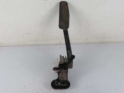 PEDAL GAS VOLVO V70 II 2.4 - B 5244 S2 30683516  