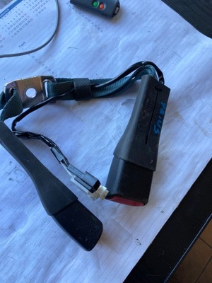 Toyota prius iv клипса поперечина фото №1