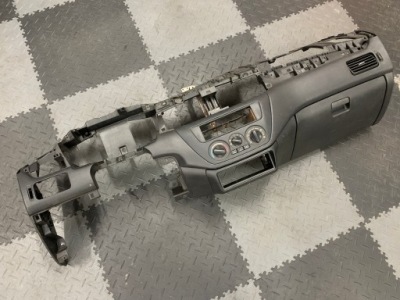 Mitsubishi lancer evo 9 панель приладів приладова бардачок фото №1