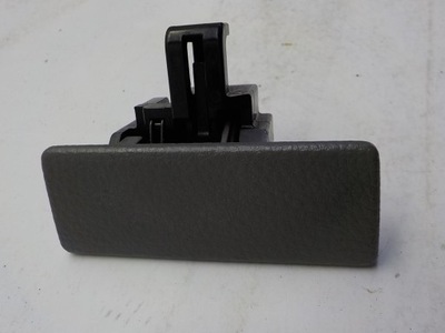 Suzuki swift iii mk6 ручка бардачка пассажира фото №1