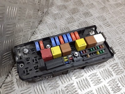 Коробка предохранителей opel signum 1.9 ctdi фото №1