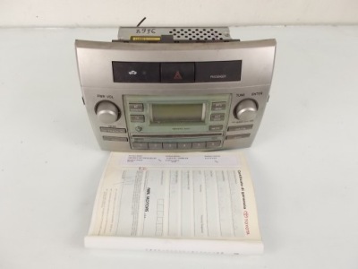 Радіо + kod 86120-0f010 toyota corolla verso ii 2 04-09 2,0 d4d фото №1