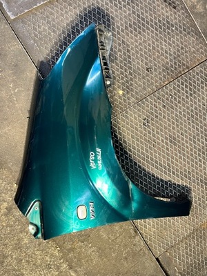 53 toyota corolla verso ii крыло правый фото №1