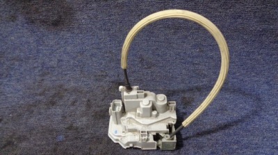 Замок двері lancia delta 3 iii 08-14r. правий задній фото №1